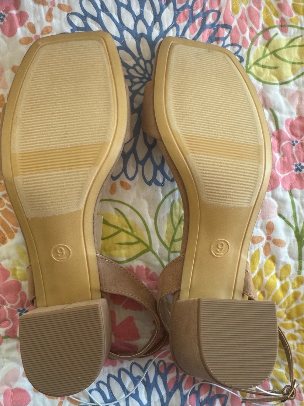 Nib size 9 a new day brown suede heels - Picture 5 of 5